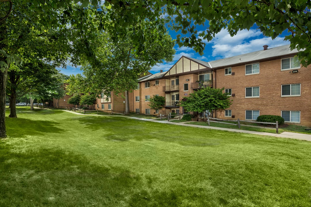 Gateway Square Apartments in Temple Hills, MD